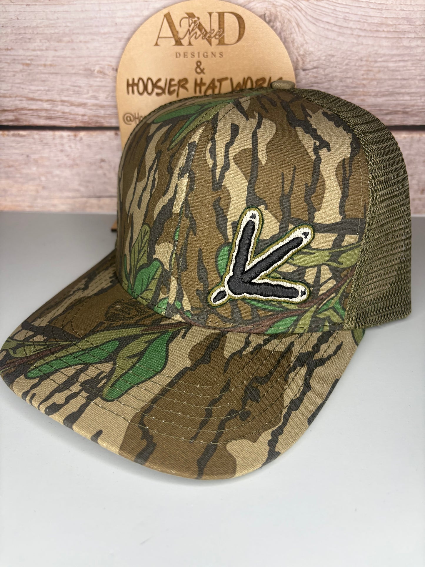 Mossy Oak Greenleaf embroidered turkey print